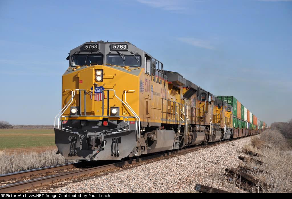 Intermodal rolls west